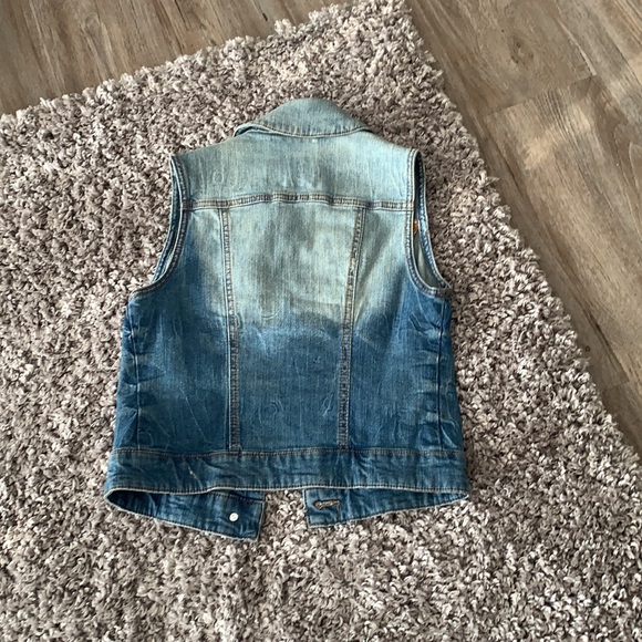 Jean Vest - Picture 3 of 3